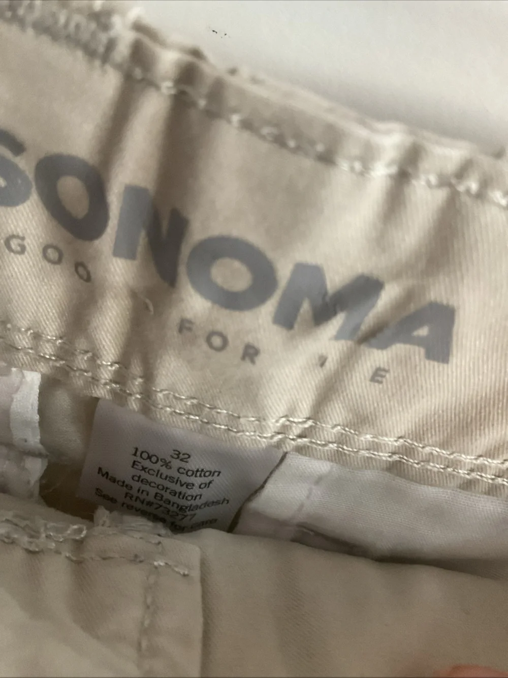 Sonoma - Beige Cargo Shorts with Utility Pockets - Men’s Size 32